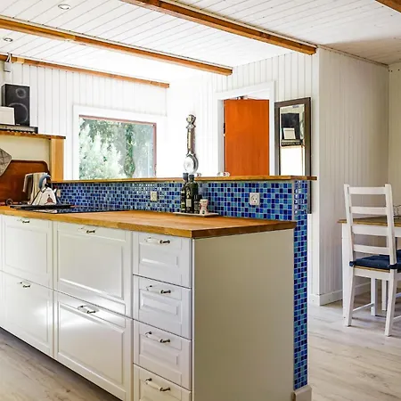 Amazing In With Kitchen *